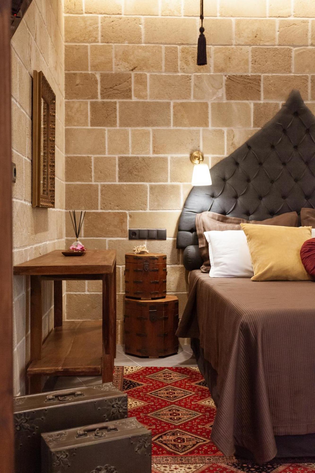Utopia Luxury Suites - Old Town Rhodes City Exterior foto